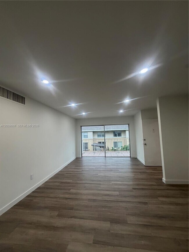 Foto del edificio - 4134 NW 79th Ave