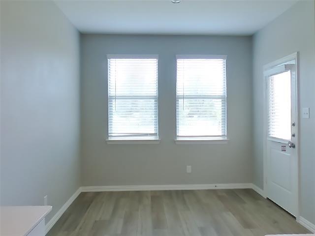 Foto del edificio - 268 Jenkinson Dr