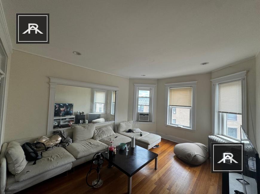 4 bedroom in Brighton MA 02135 - 4 bedroom in Brighton MA 02135