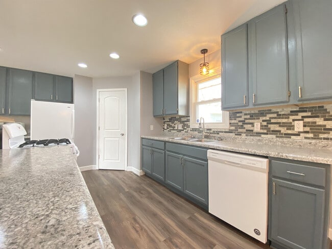 Building Photo - 3725 3rd St NW