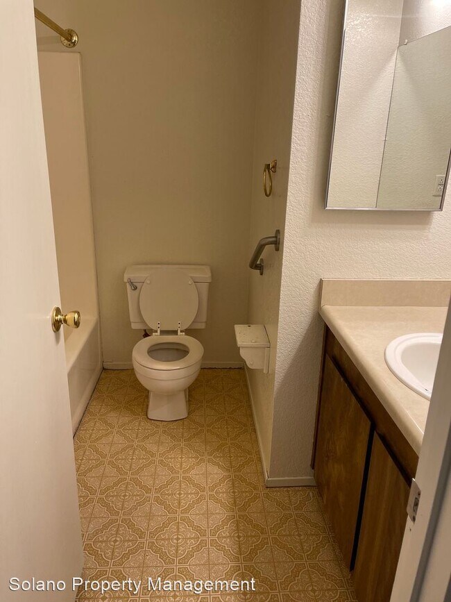 Foto del edificio - 3 br, 2 bath House - 135 Olivera Dr.