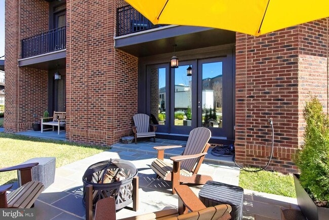 Building Photo - 23109 Cottonwillow Sq