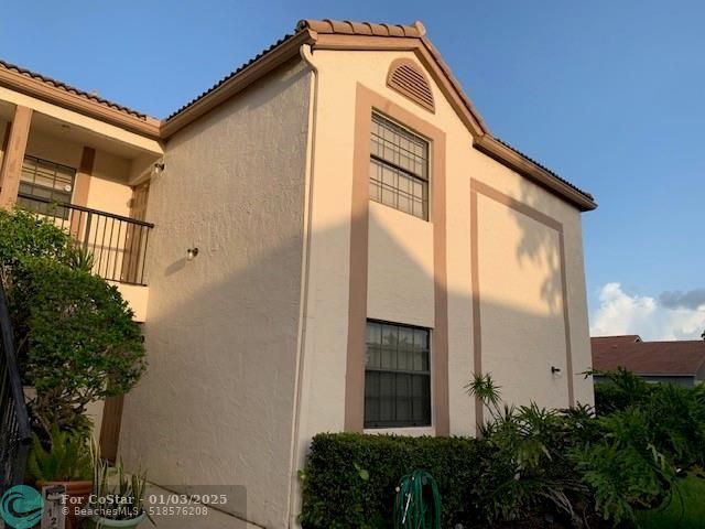 Foto principal - 12244 Royal Palm Blvd