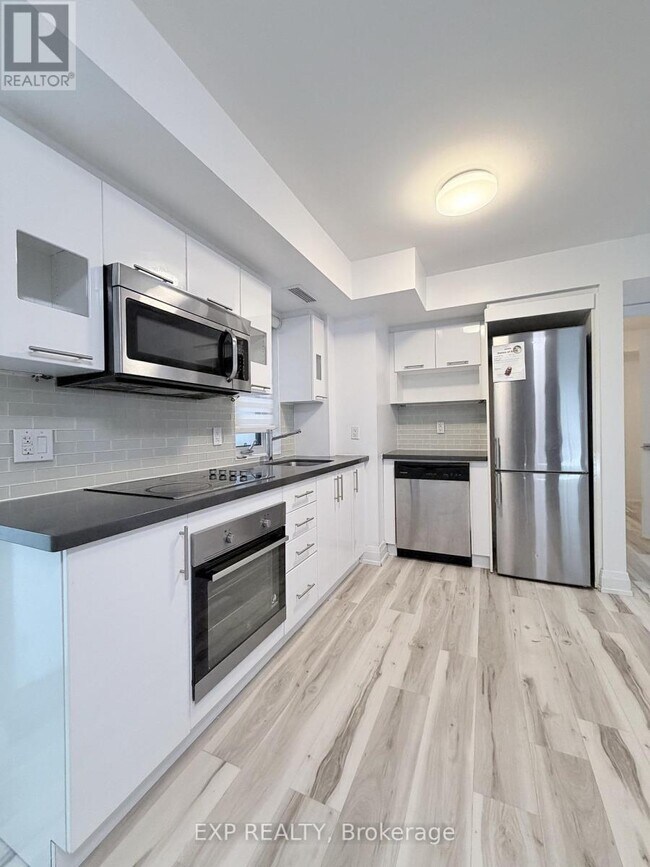 Photo du bâtiment - 555 Wilson Ave