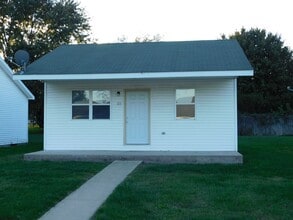 Building Photo - 103 Bailey Meadows