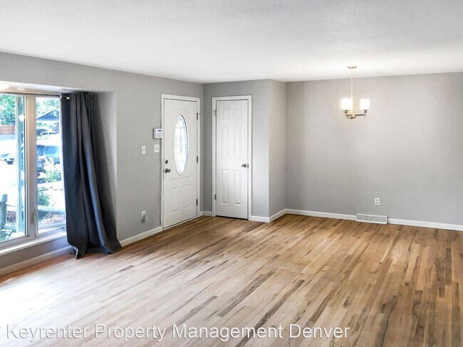 Foto del edificio - 4 br, 2.5 bath House - 2706 E Euclid Ave