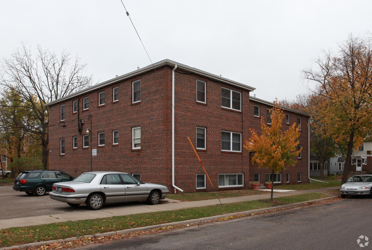 Foto del edificio - 3656 Grand Ave S