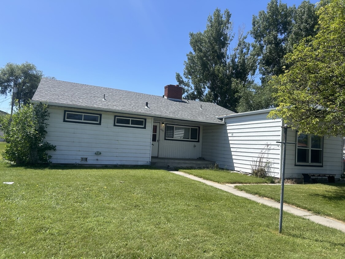 Primary Photo - 1008 St Johns Ave
