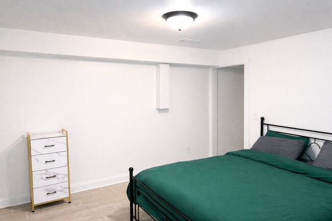 Photo - 2097 Verbena St NW (Atlanta, GA) House