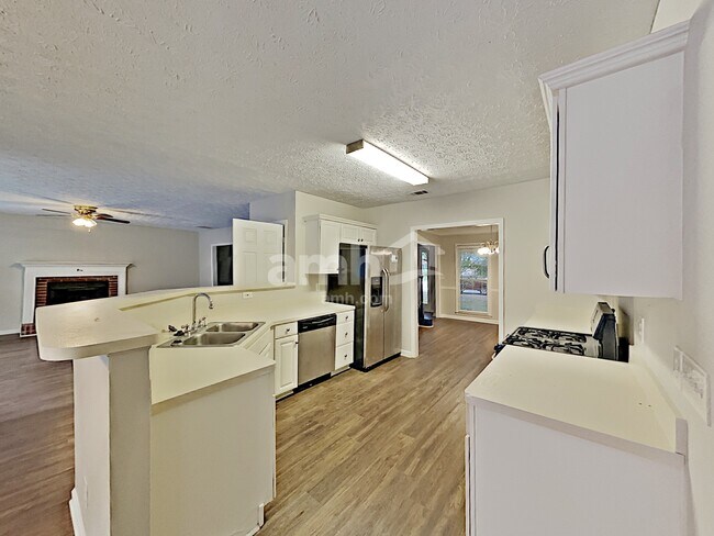 Foto del edificio - 375 Saybrook Crossing