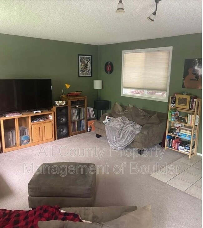 Building Photo - 4547 Beachcomber Ct