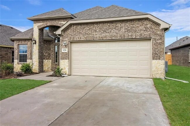 Foto del edificio - 630 Redwood Dr