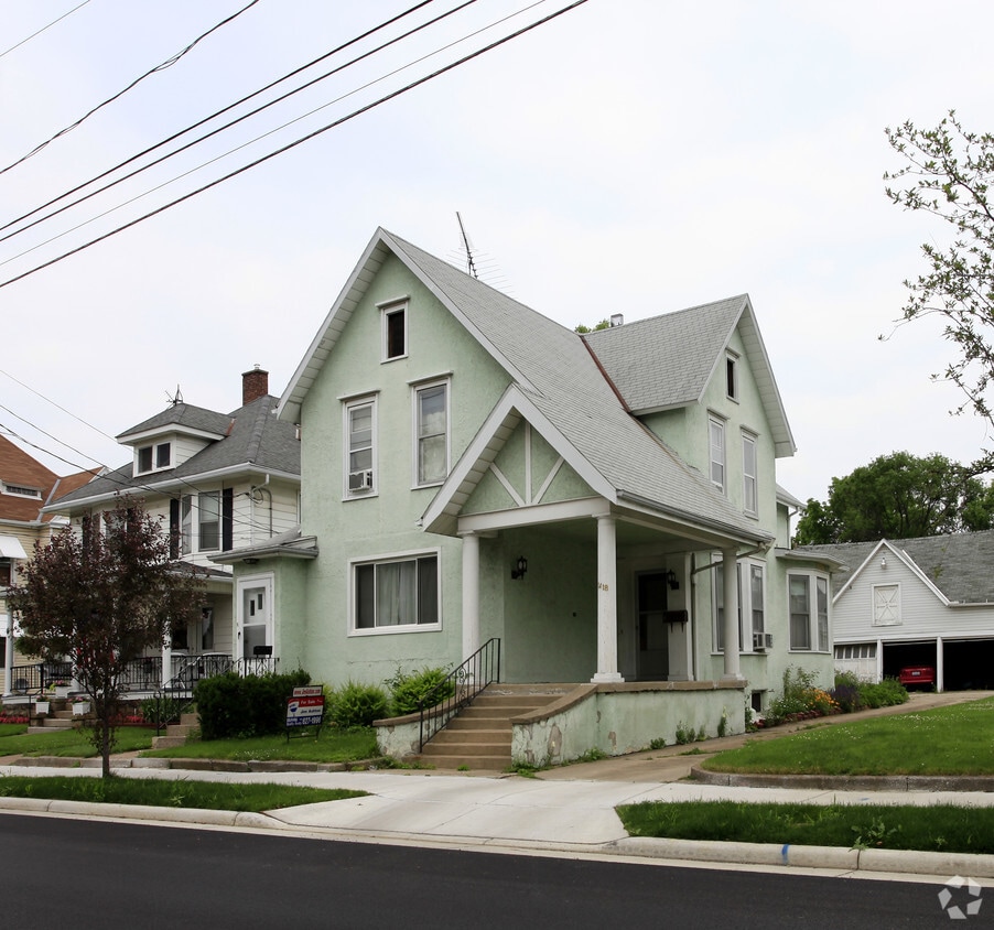 Building Photo - 1418-1422 Hayes Ave