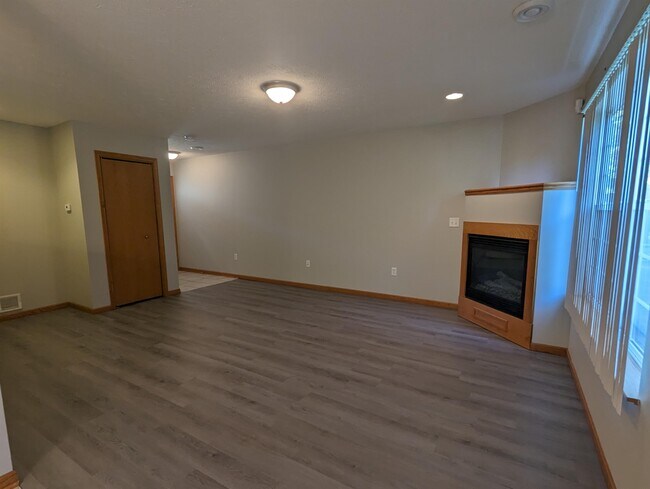 Building Photo - 3540 St Anthony Way