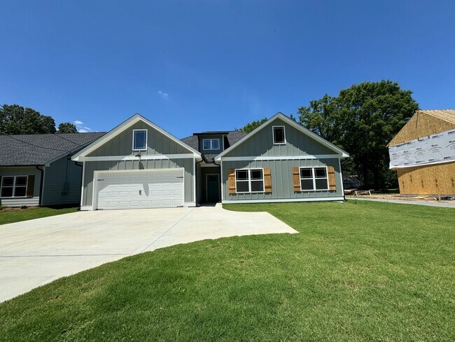 Building Photo - New Build 3/2 House in Armuchee- $2,200