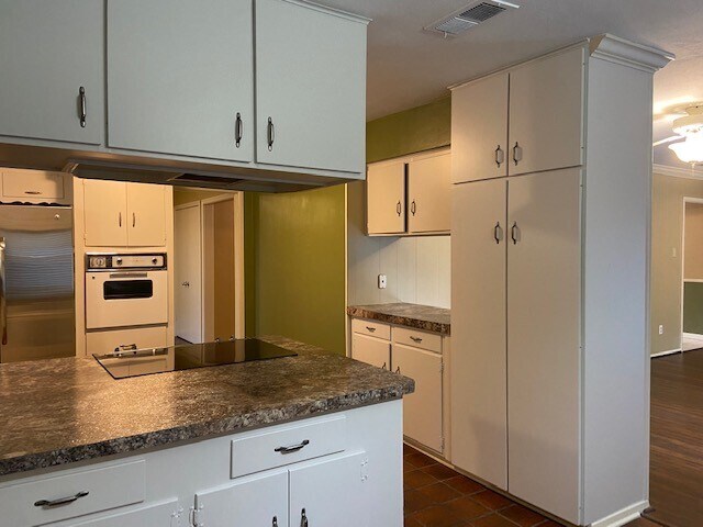 Foto del edificio - 10514 Haddington Dr