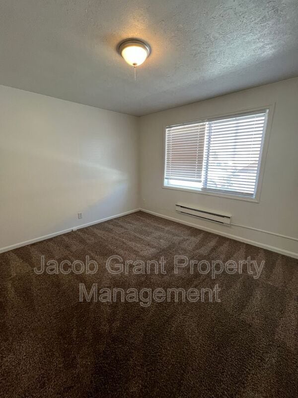 Building Photo - 575 Tiger Ave