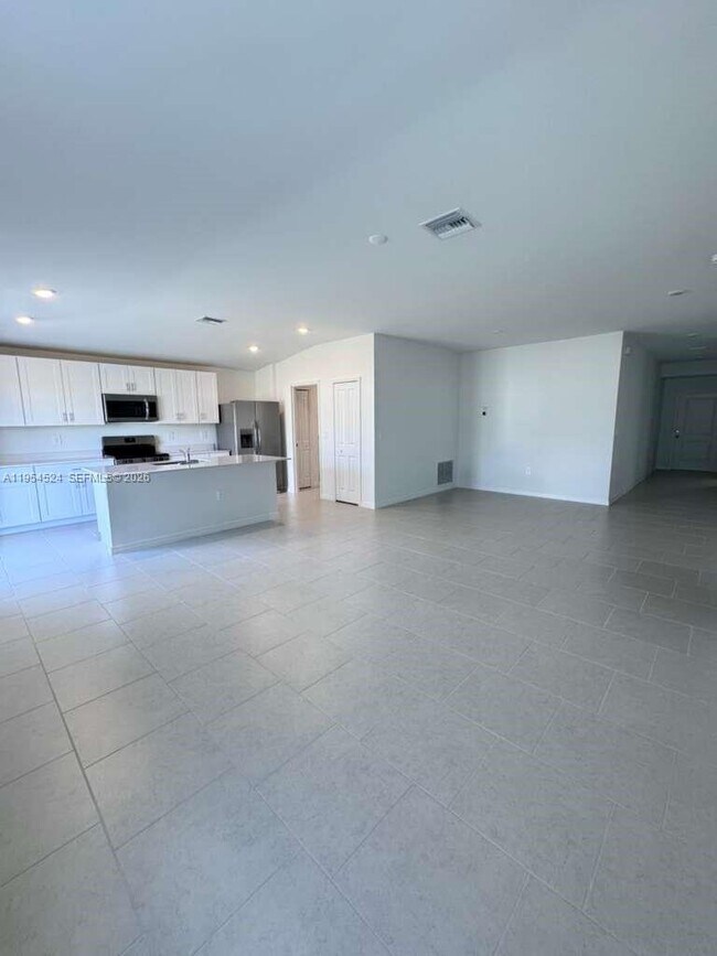 Foto del edificio - 17245 Cantu Ct