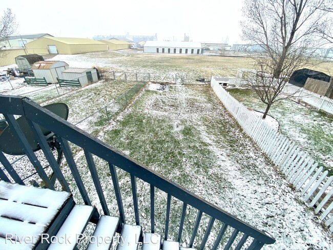Foto del edificio - 3 br, 1.5 bath House - 309 6th St NW