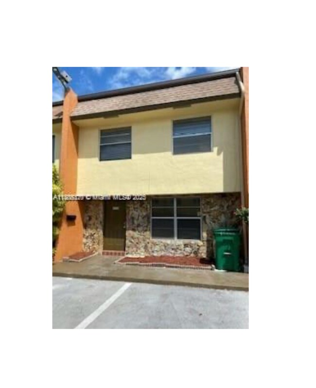 Building Photo - 6620 SW 41st St