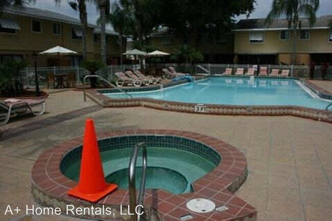 Building Photo - 1 br, 1 bath House - 2777 N. Poinciana Blv...