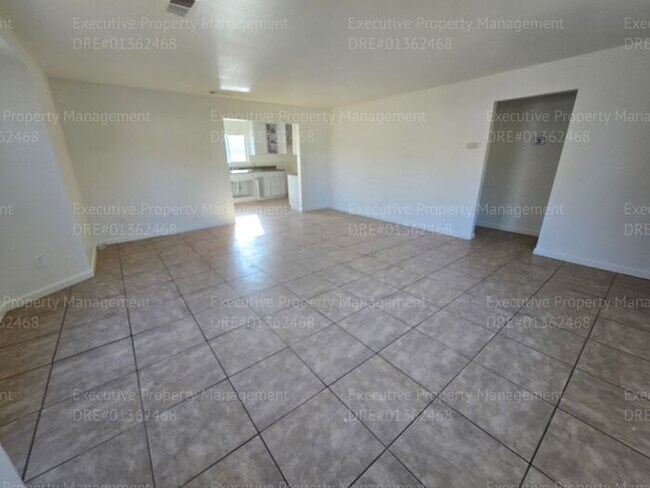 Foto del edificio - 3 bedroom/ 2 bathroom home