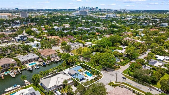 Foto del edificio - 1524 Bayview Dr