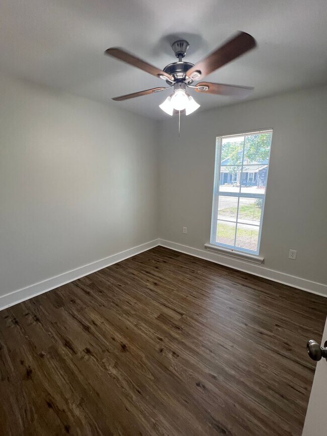 Foto del edificio - 4116 Mulligan Manor Ln