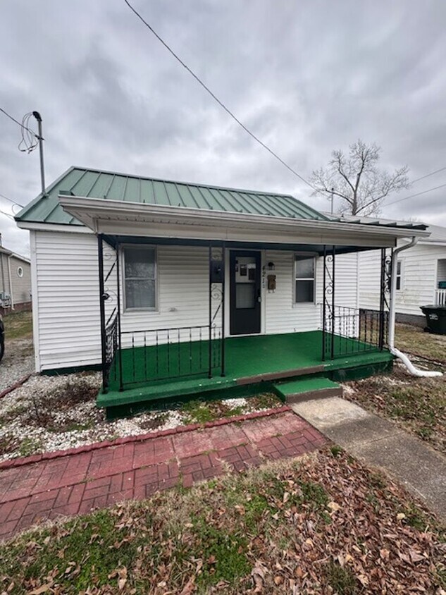 Foto principal - 421 First Street, Boonville, Indiana 47601