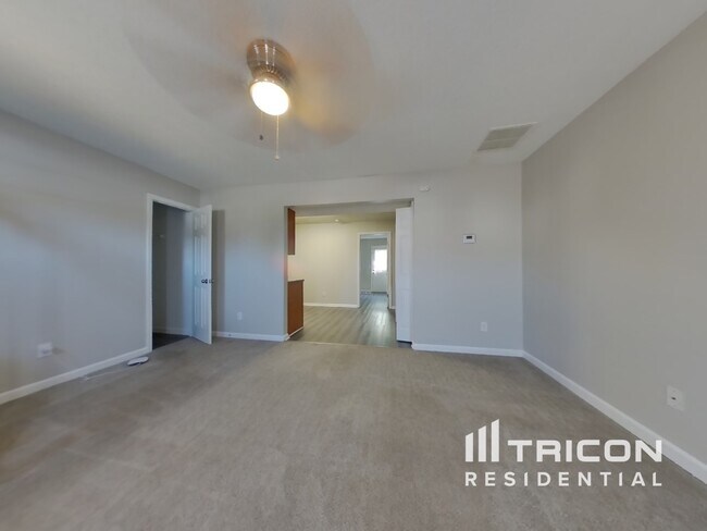 Foto del edificio - 23 Middlebrook Dr