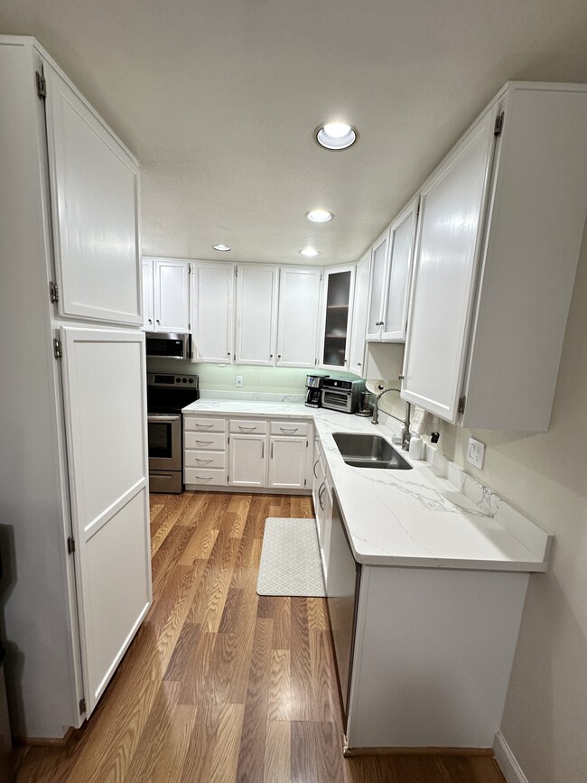 Foto del edificio - 2664 Senter Rd