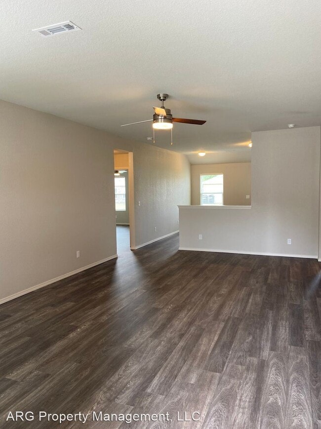 Building Photo - 4 br, 2 bath House - 10301 Brandi Kay Drive