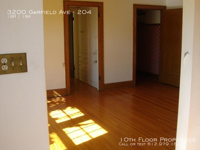 Foto del edificio - 3200 Garfield Ave - 204 - 1 bed, 1 full bath