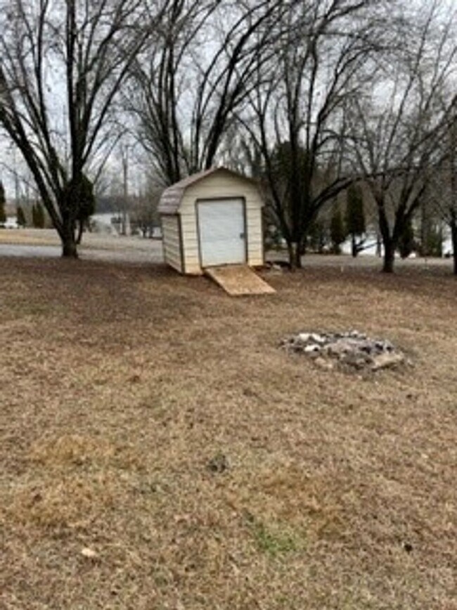 Building Photo - DUPLEX Lake rental with view of Stardust M...