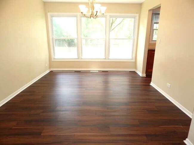 Building Photo - 2080 Springside Dr