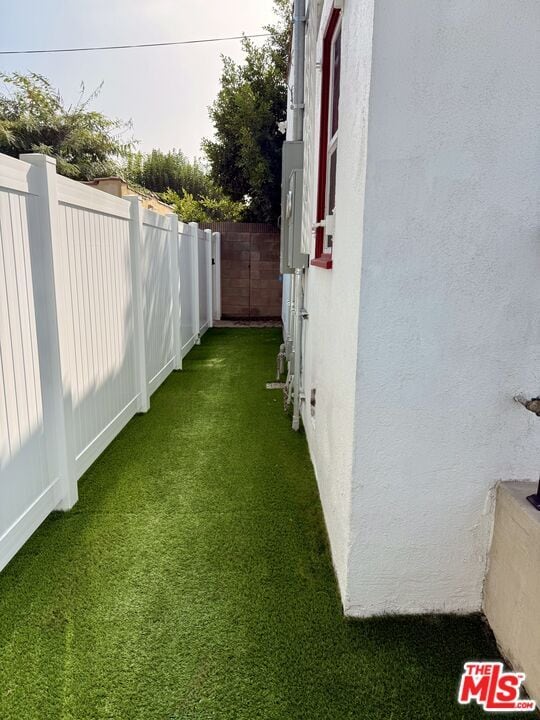 Building Photo - 3900 2nd Ave