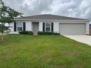 Building Photo - 591 SW Halifax Ave