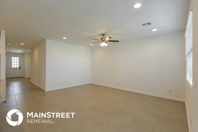 Foto del edificio - 10916 S 55th Ln