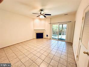 Foto del edificio - 13030 Park Crescent Cir
