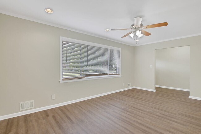 Foto del edificio - 3746 Brookcrest Cir