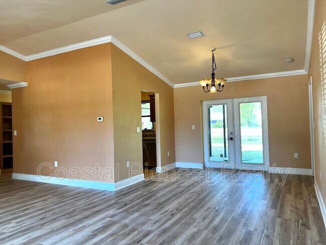 Foto del edificio - 3233 Oakwood Pl