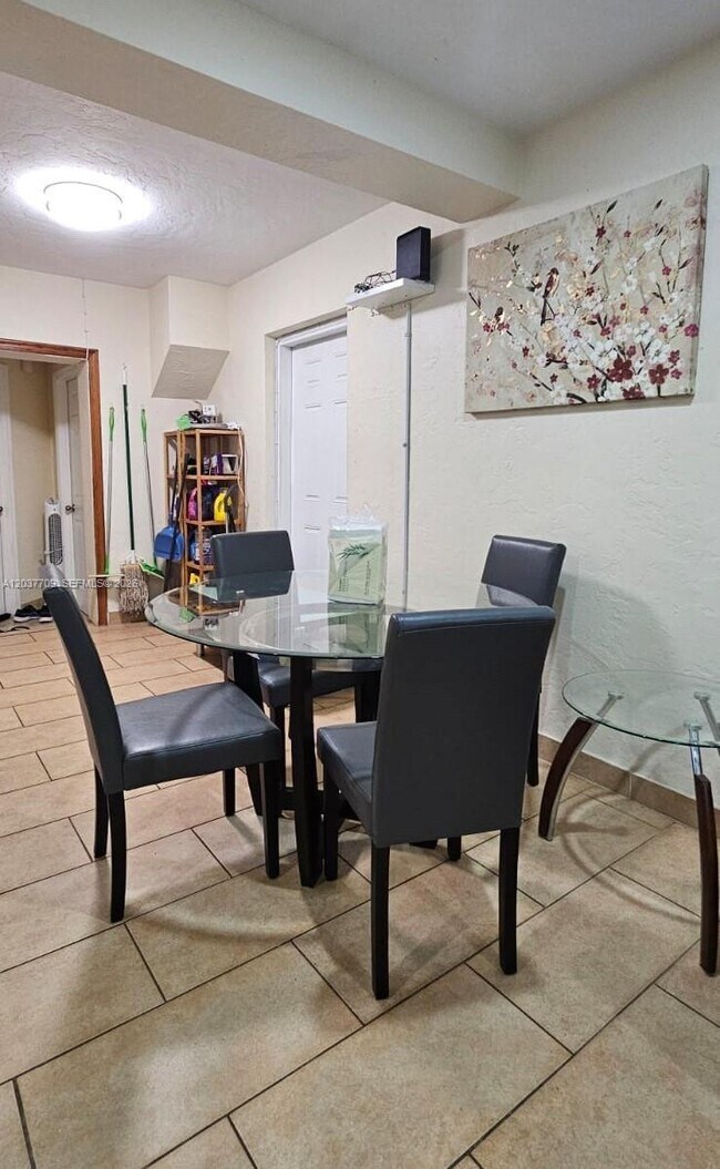 Foto del edificio - 6510 SW 58th Ave