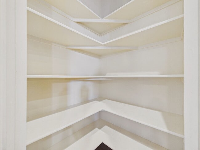 Building Photo - Townhome in Desired Area of Lone Tree