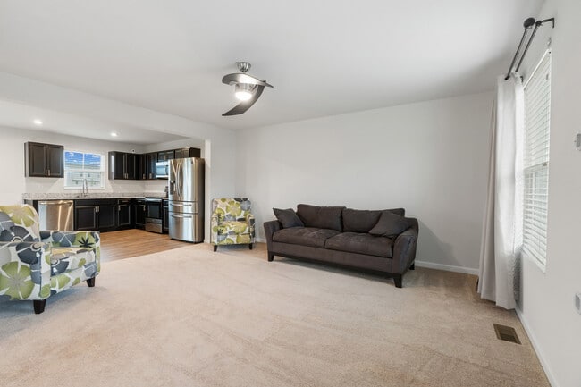 Building Photo - 130 Wye Oak Dr