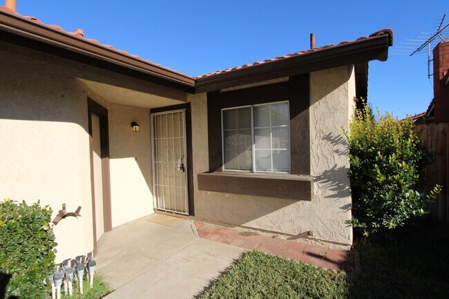Foto del edificio - Single-Story 2-Bedroom House in Colton!