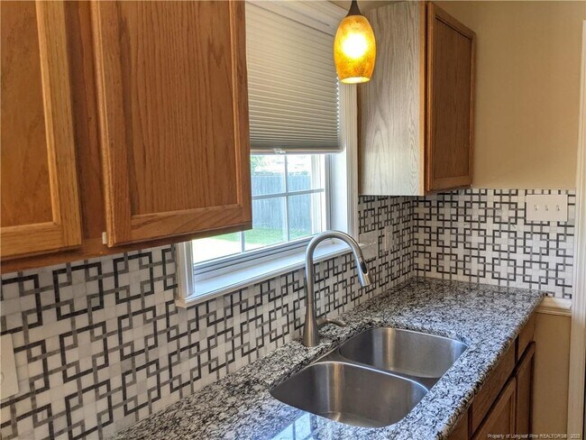 Building Photo - 110 Walta Ct