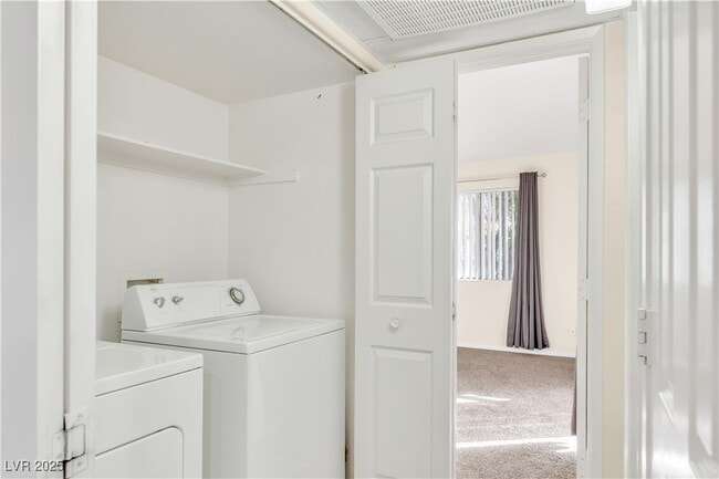 Building Photo - 5026 S Rainbow Blvd