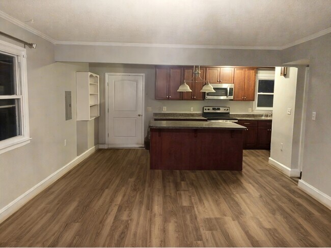 Foto del edificio - 411 Brewer St