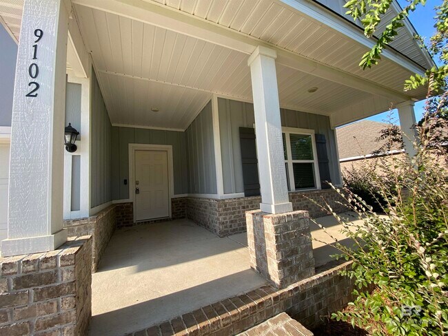 Foto del edificio - 9102 Diamante Blvd