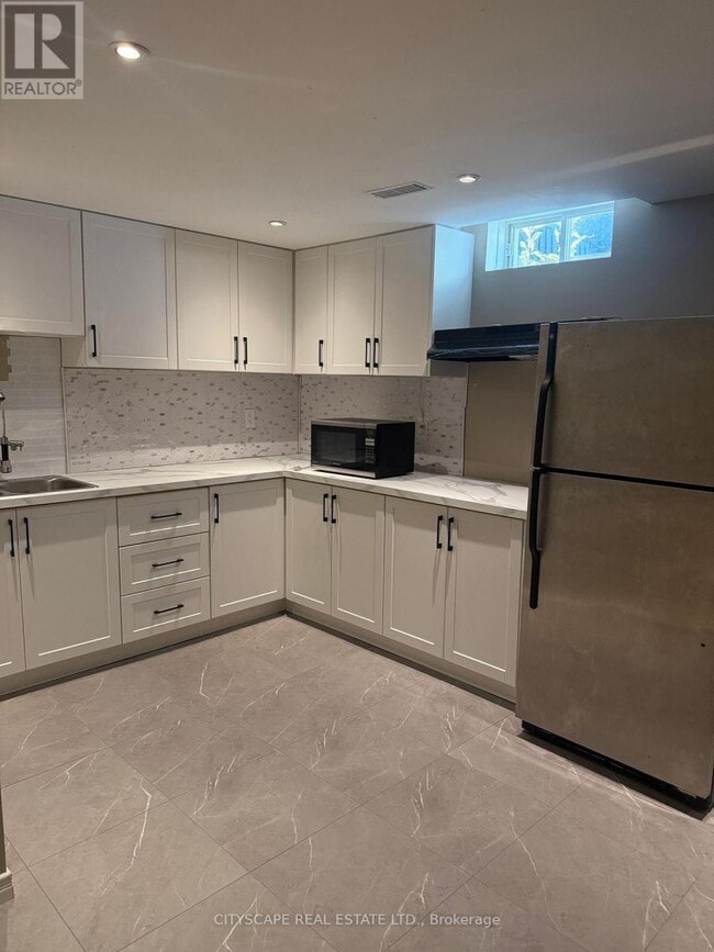 Building Photo - 546 Hartley Blvd Building Photo - 546 Hartley Blvd